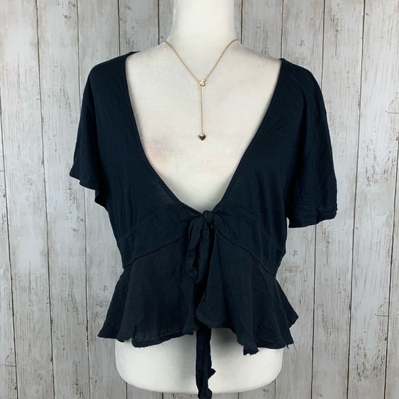 🔥FREE PEOPLE🔥We The Free Knot Me Tie-Front Crop Top Black NWT - Picture 5 of 8